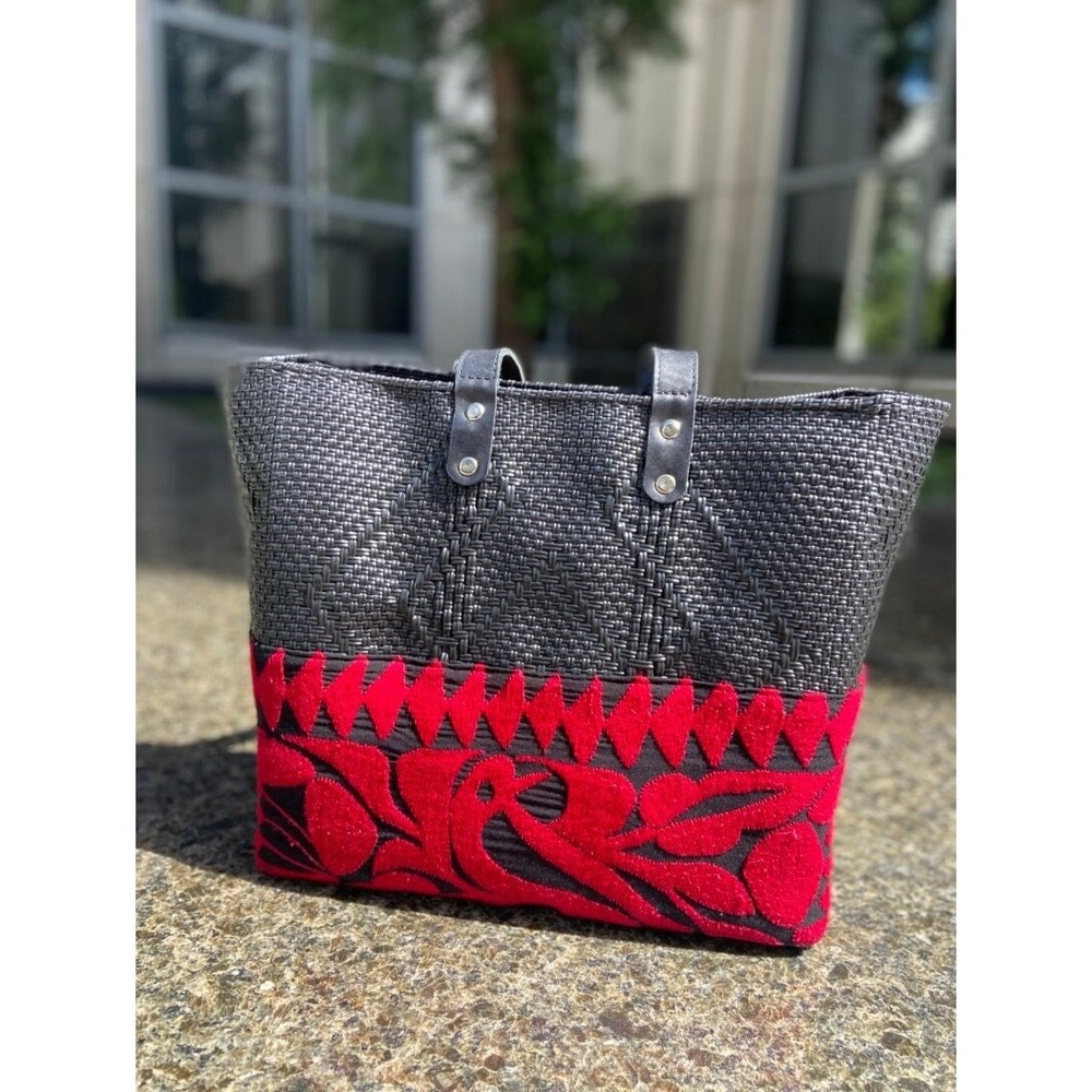 Handwoven Recycled Plastic Tote: Embroidered Mexican Market Bag